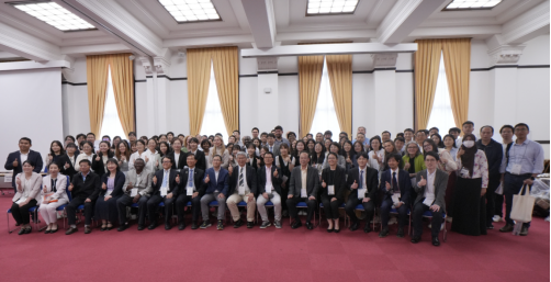 燕之屋受邀出席第四屆生物活性肽國(guó)際研討會(huì)